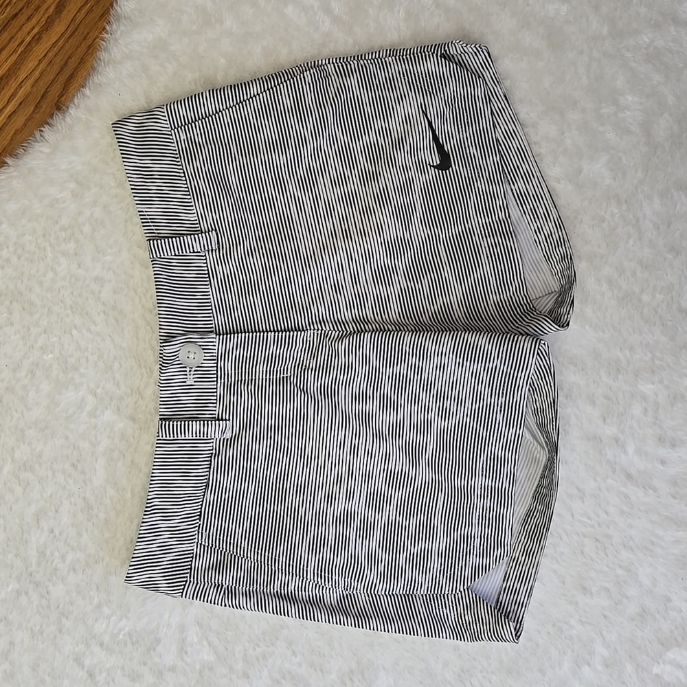 Nike Black/White Golf Shorts, Womens Size 2